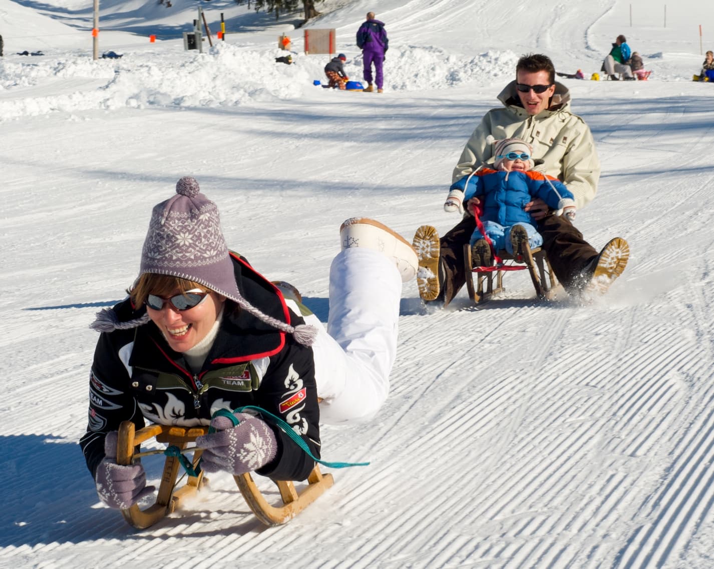 Tobogganing / Sledging